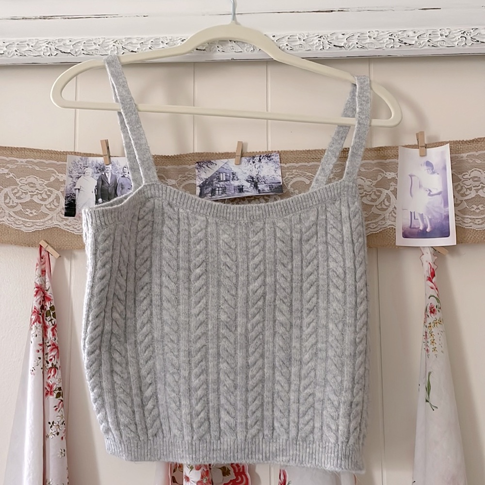 Sweater crop top